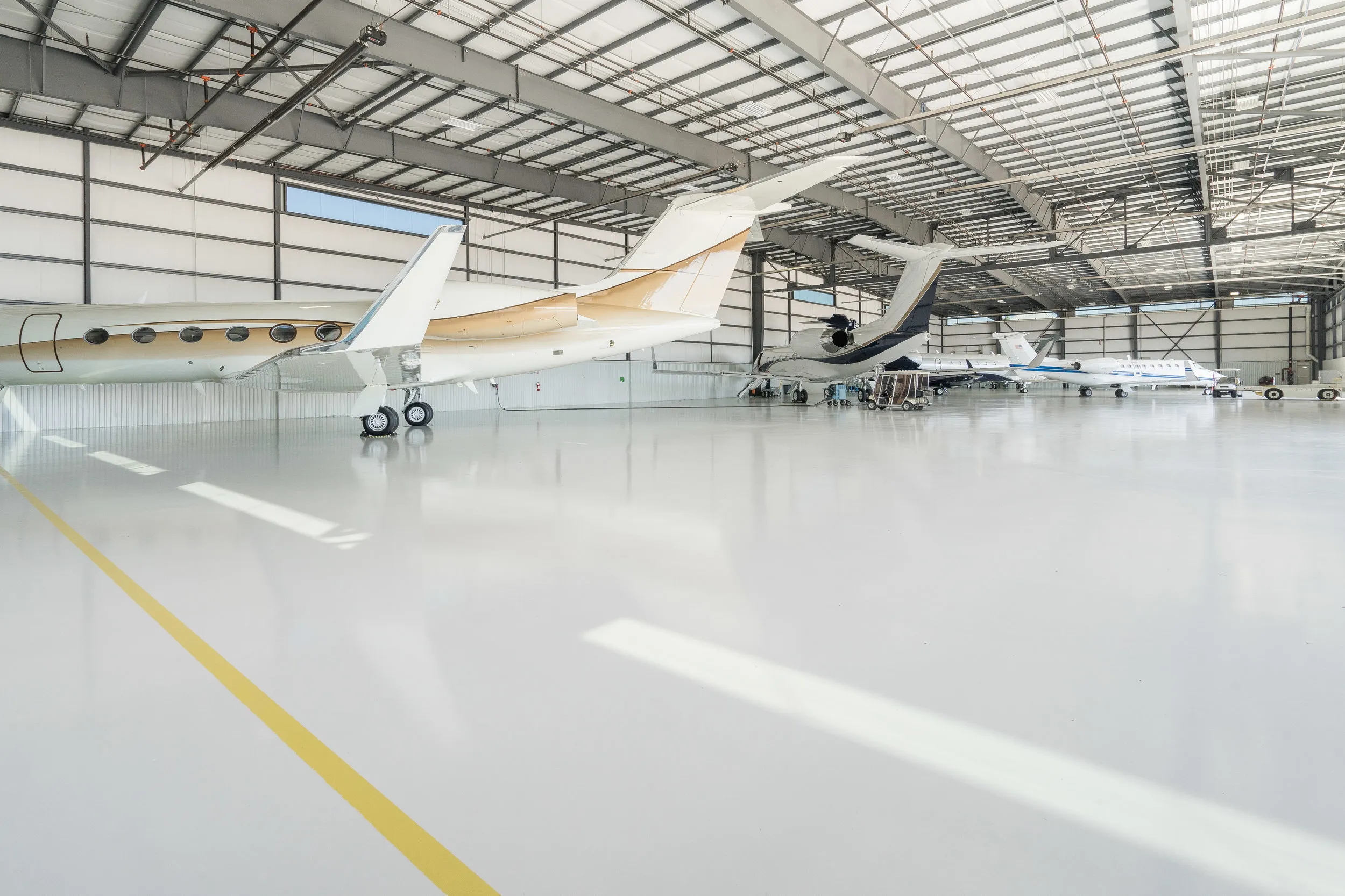 Airport-Hanger-Flooring