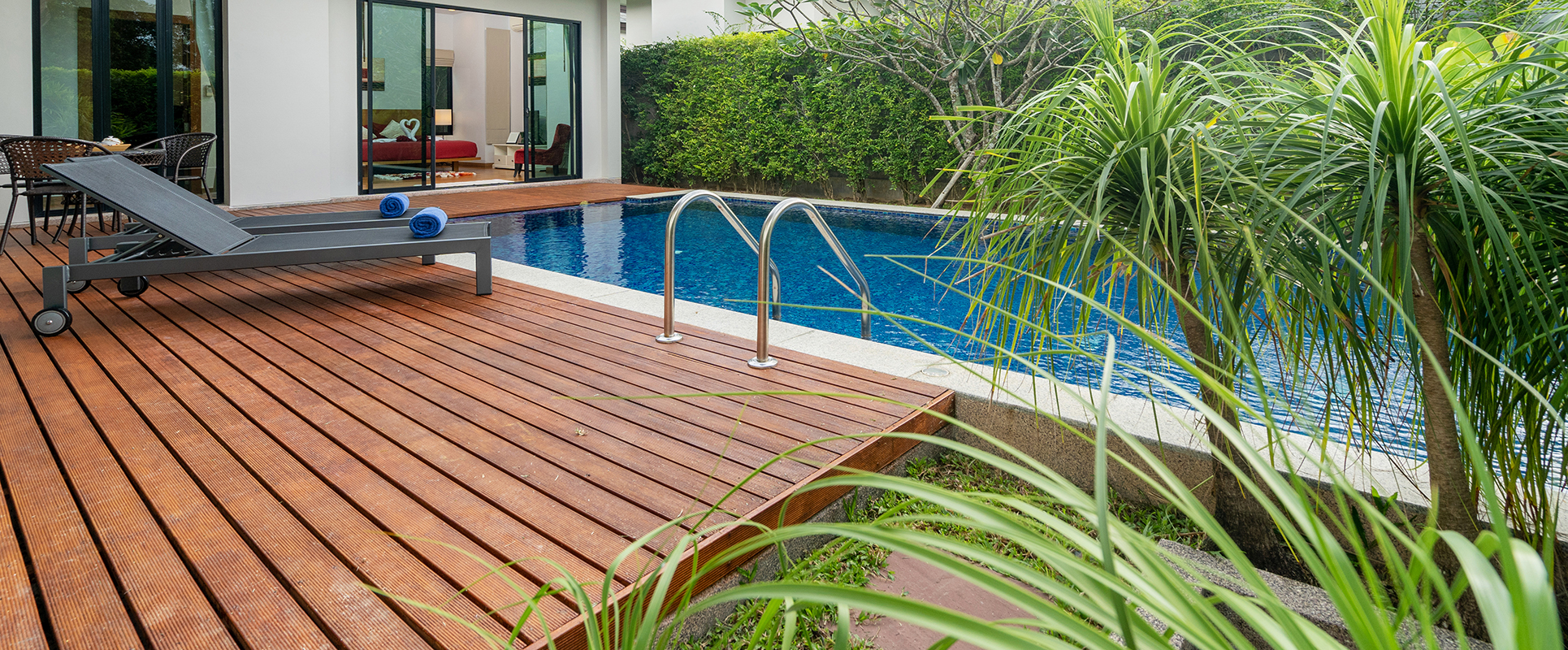 Exterior Wood Coating For Swimming Pool
